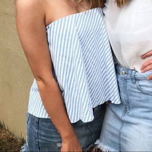 Blouse with cross ties in the back